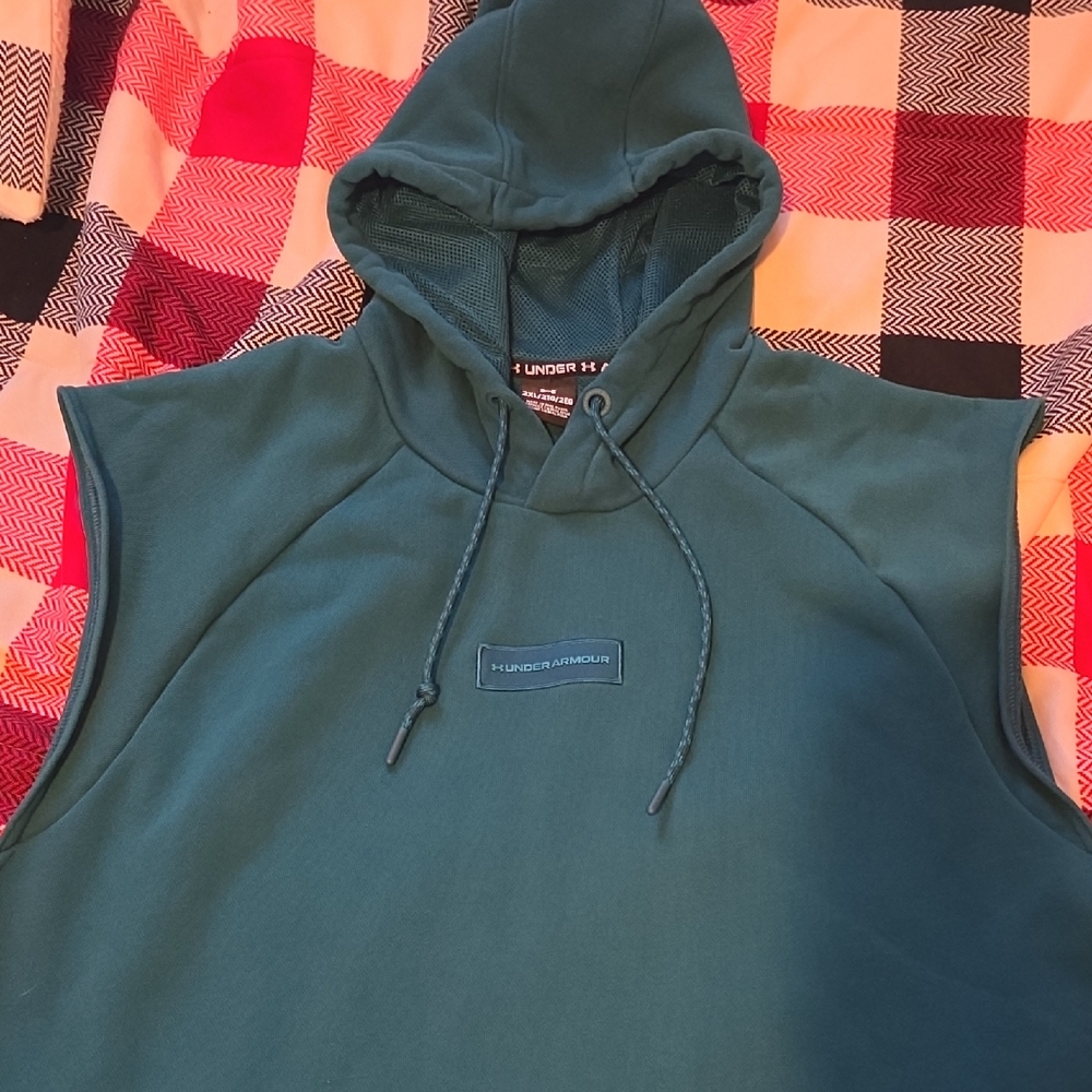 Under Armour Green Sleeveless Hoodie
